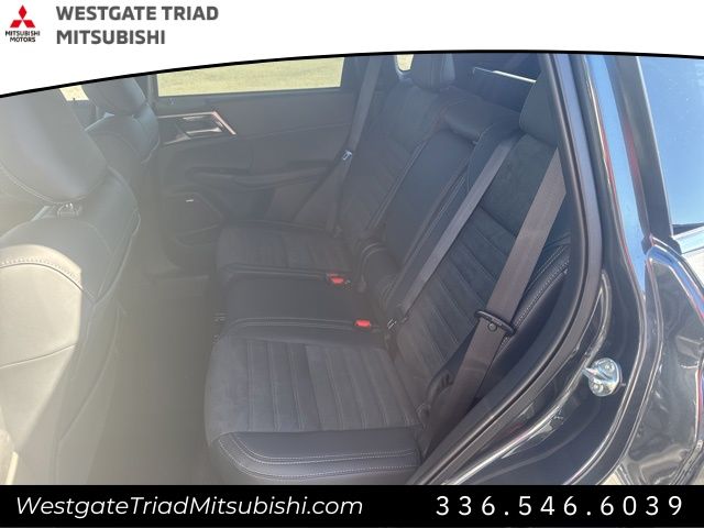 MitsubishiOutlander24
