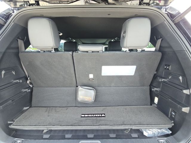 2024 Toyota Sequoia Platinum:169087A