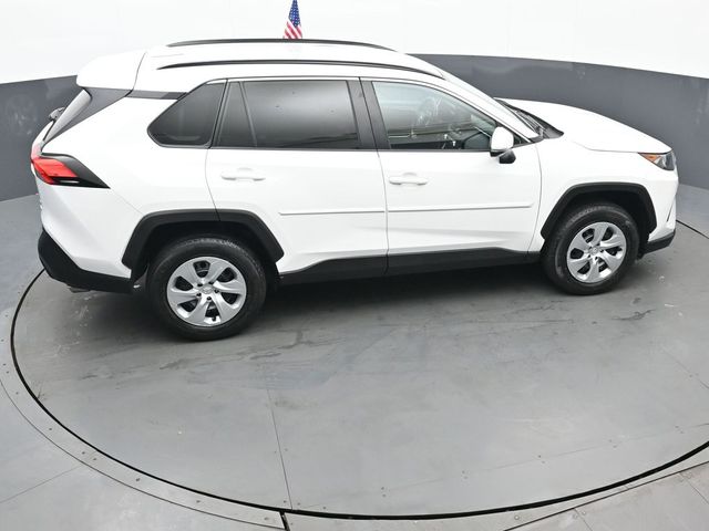 2021 Toyota RAV4 LE 39