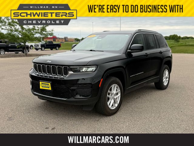 2023 Jeep Grand Cherokee Laredo 4WD