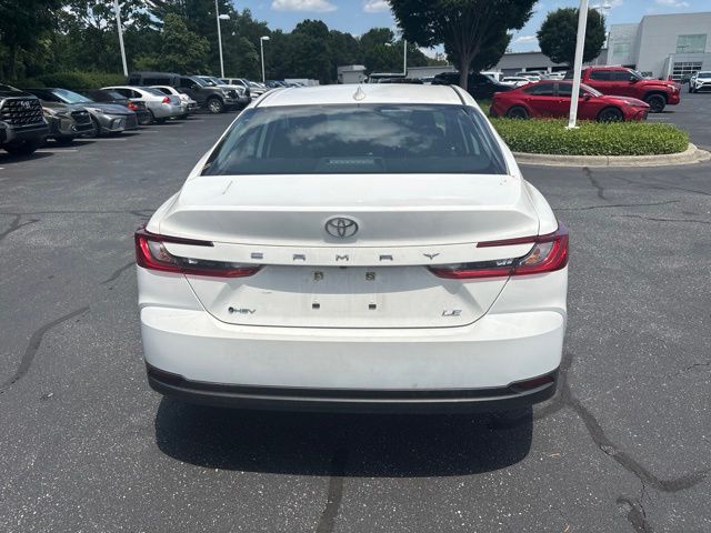 2025 Toyota Camry LE - Photo 9