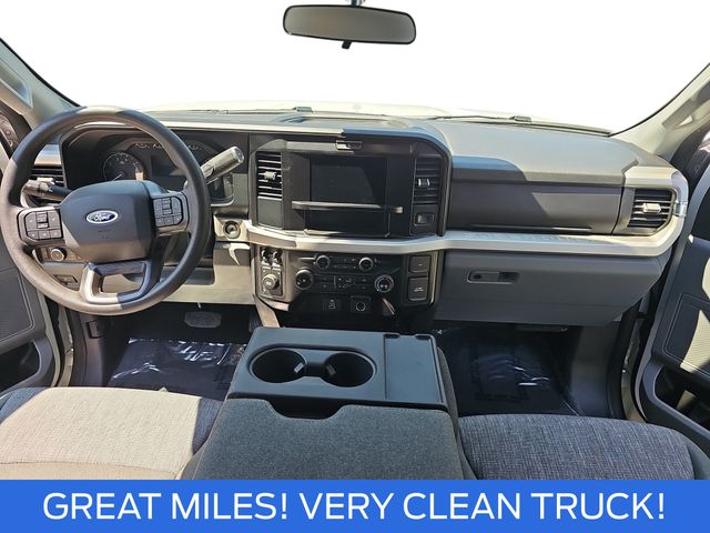 Used 2025 White Ford XLT image 9