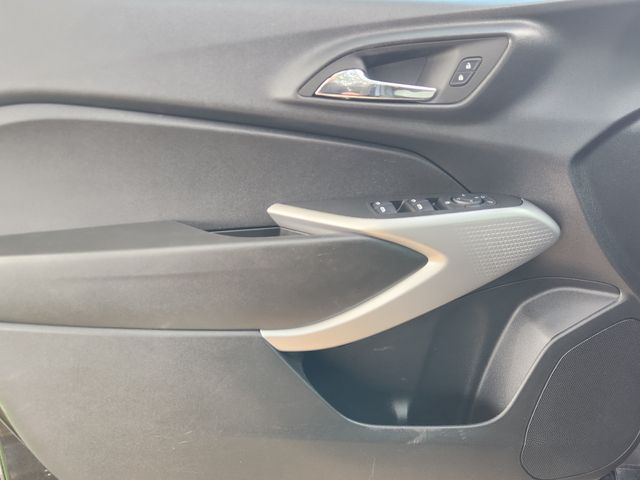 2024 Chevrolet Trax 1RS Black at Traditions Chevrolet