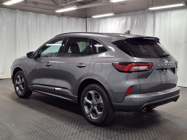 2024 Ford Escape - Image 2
