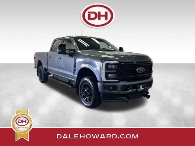 Gray Metallic 2026 Ford F-250 Super Duty Lariat Crew Cab 4WD Pickup Truck Four-Wheel Drive Automatic