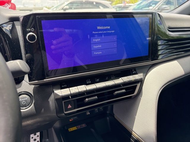 2025 Toyota Camry foto 29