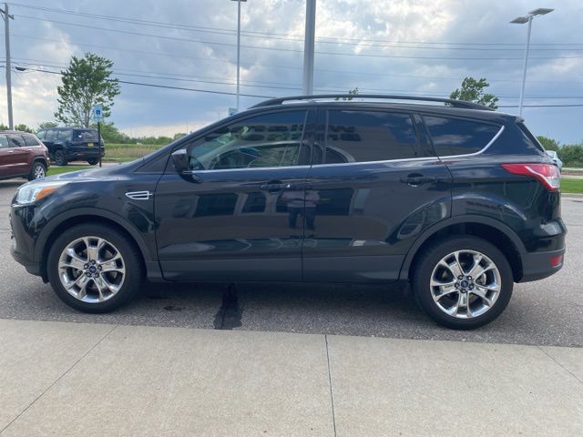 2015 Ford Escape SE - Tuxedo Black exterior view 8