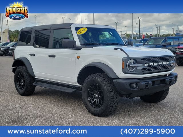 Oxford White 2026 Ford Bronco SUV / Crossover Four-Wheel Drive Automatic