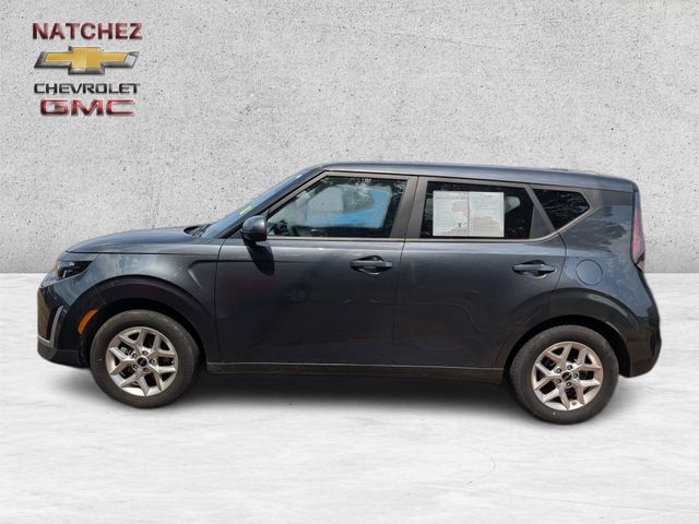 Gravity Gray 2025 Kia Soul SUV / Crossover Front-Wheel Drive Continuously Variable Transmission