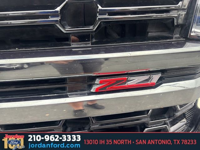 Used Car 2022 Chevrolet Suburban  Z71 For Sale Under $40,000 In San Antonio, Texas