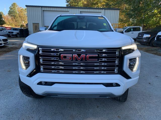 2023 GMC Canyon Denali 8