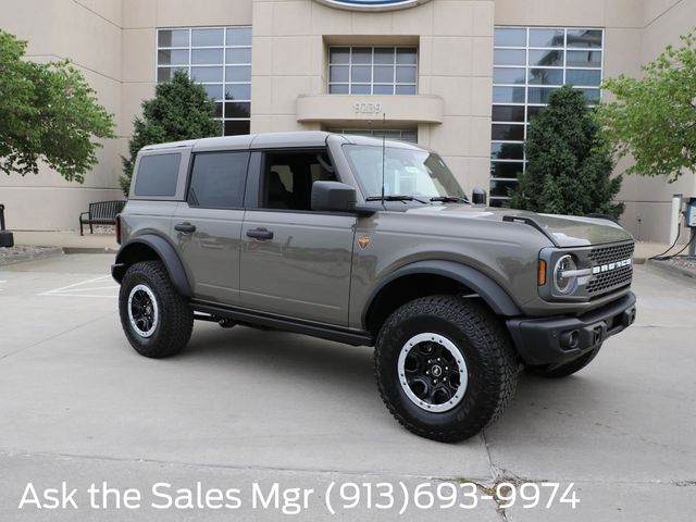 2026 Ford Bronco Badlands 4x4's photo