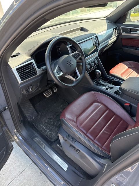 2023 Volkswagen Atlas Cross Sport 3.6L V6 SEL Premium R-Line Gray at Sutliff Volkswagen
