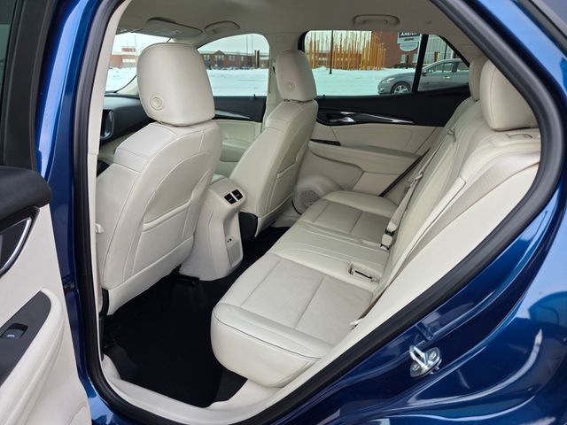 2022 Buick Envision FWD Essence