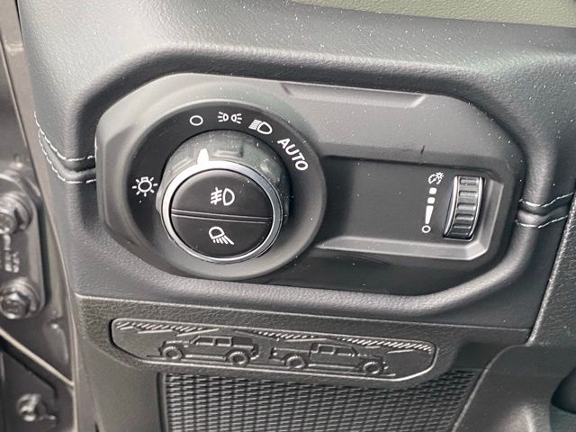 new 2026 Jeep Gladiator car, priced at $49,697