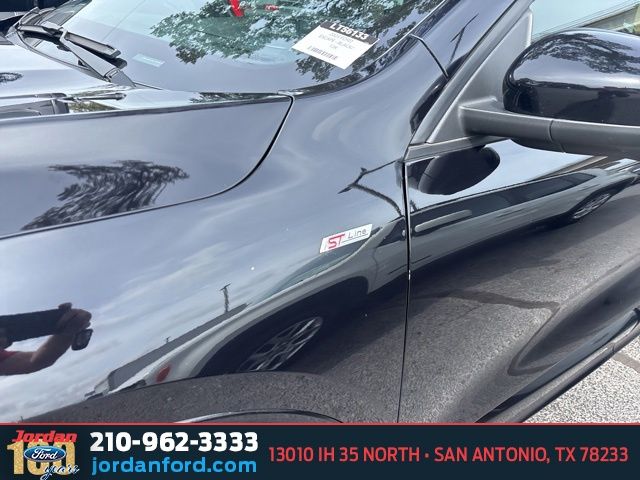 Used Car 2023 Ford Escape  St-line Elite For Sale Under $30,000 In San Antonio, Texas