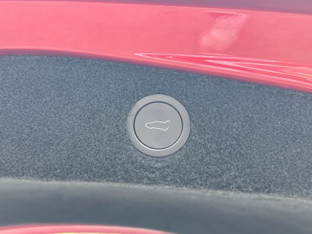 Used 2025  Tesla Long Range image 38