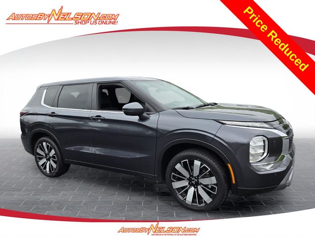 Gray 2025 Mitsubishi Outlander SUV / Crossover Front-Wheel Drive Continuously Variable Transmission