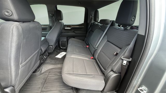Used 2024 Silver GMC Elevation image 19