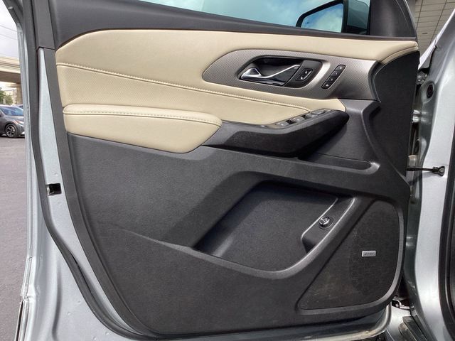 Used Car 2023 Chevrolet Traverse  Premier For Sale Under $40,000 In San Antonio, Texas