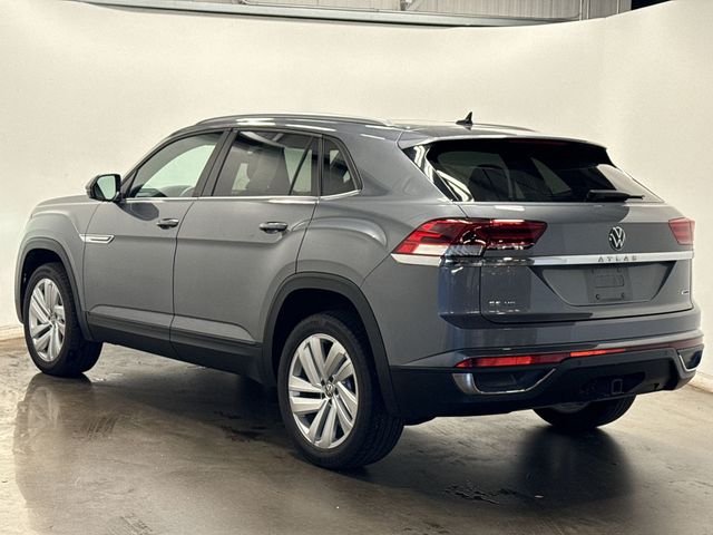 2022 Volkswagen Atlas Cross Sport 3.6L V6 SE w/Technology Gray at Bob Ruth Ford