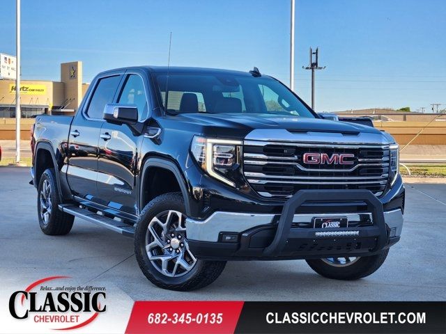 2023 GMC Sierra 1500 SLT Crew Cab 4WD