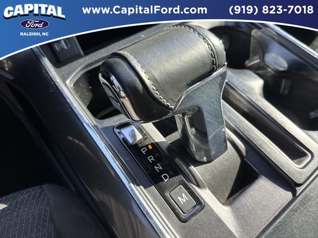 Used 2023 White Ford XLT image 29