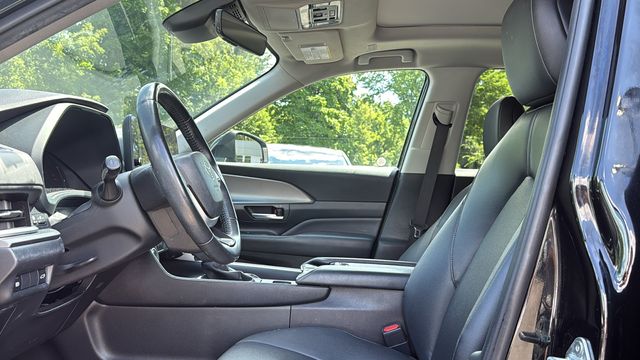 Used 2024 Toyota Grand Highlander SUV