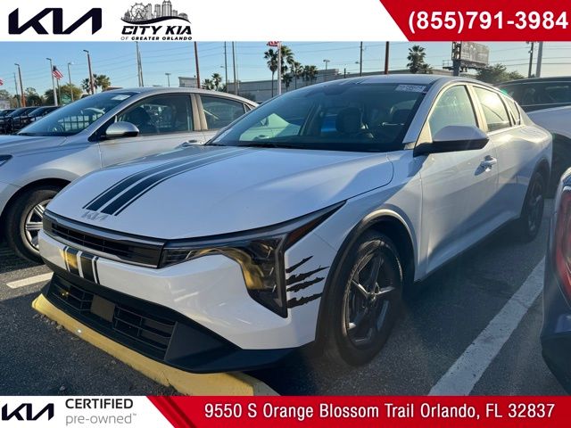 Snow White Pearl 2025 Kia K4 LXS FWD Sedan Front-Wheel Drive Continuously Variable Transmission