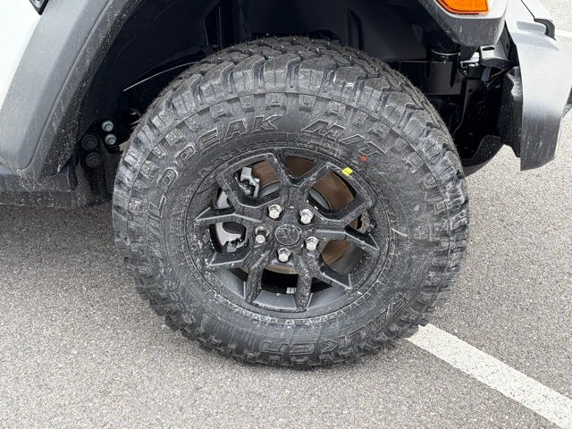 new 2026 Jeep Wrangler car, priced at $40,122