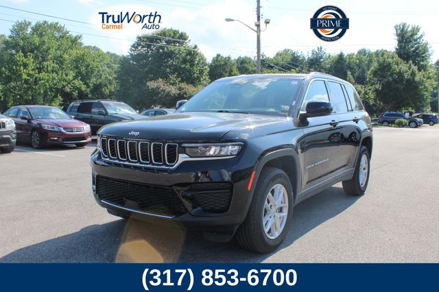Diamond Black Crystal Pearlcoat 2025 Jeep Grand Cherokee SUV / Crossover Four-Wheel Drive 8-Speed Automatic