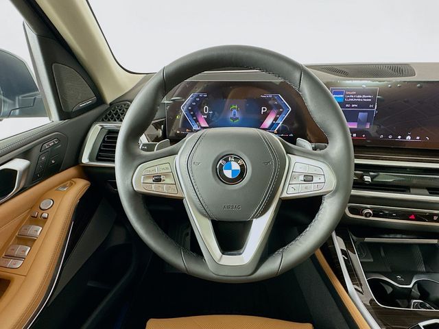 2025 BMW X7 xDrive40i 11