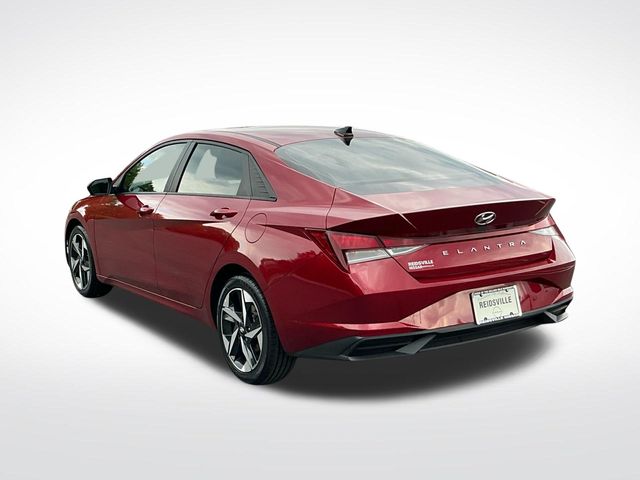 HyundaiElantra4
