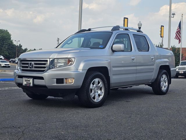 Alabaster Silver Metallic 2013 Honda Ridgeline Pickup Truck Four-Wheel Drive 5-Speed Automatic