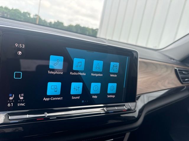 2025 Volkswagen Atlas 2.0T SE w/Technology:L168456A