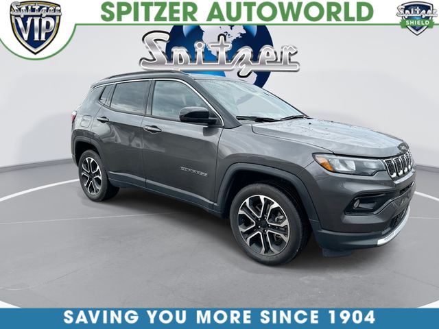 Certified Used 2024  Jeep Limited image 2