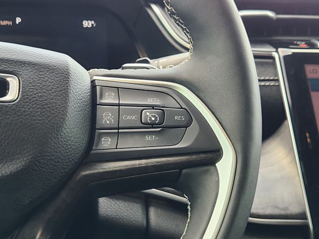2024 Jeep Grand Cherokee Limited White at Mac Haik CDJR North Houston