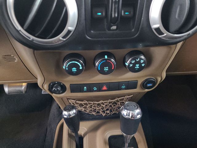 2015 – Jeep – Wrangler