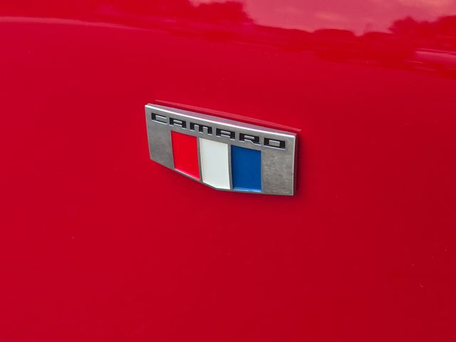 2017 Chevrolet Camaro - Image 10