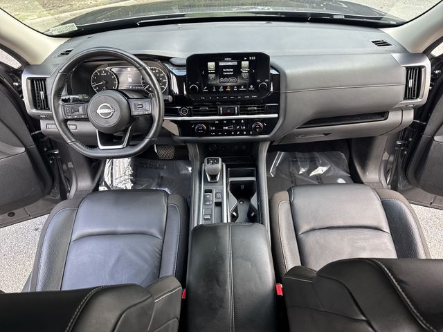 Used 2024 Gray Nissan SL image 9