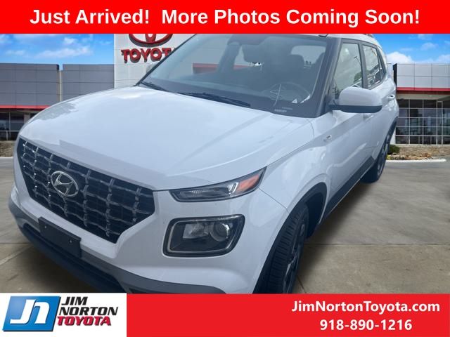Used 2023 Hyundai Venue SEL with VIN KMHRC8A30PU246390 for sale in Tulsa, OK