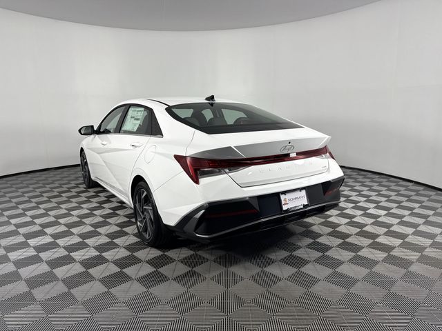 New 2025 Hyundai Elantra Hybrid For Sale in Indianapolis, IN