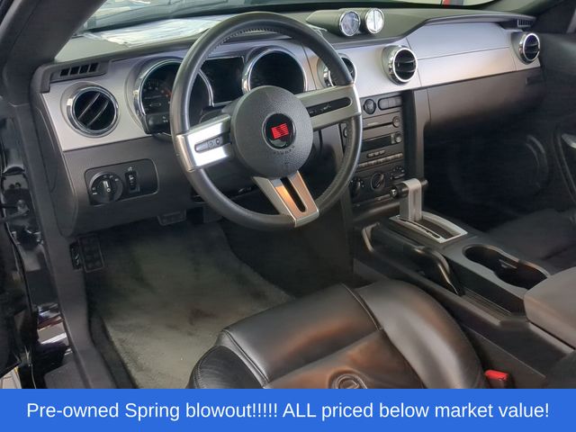 Used 2005 Black Ford GT Premium image 29