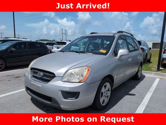 Silver 2009 Kia Rondo SUV / Crossover Front-Wheel Drive 4-Speed Automatic