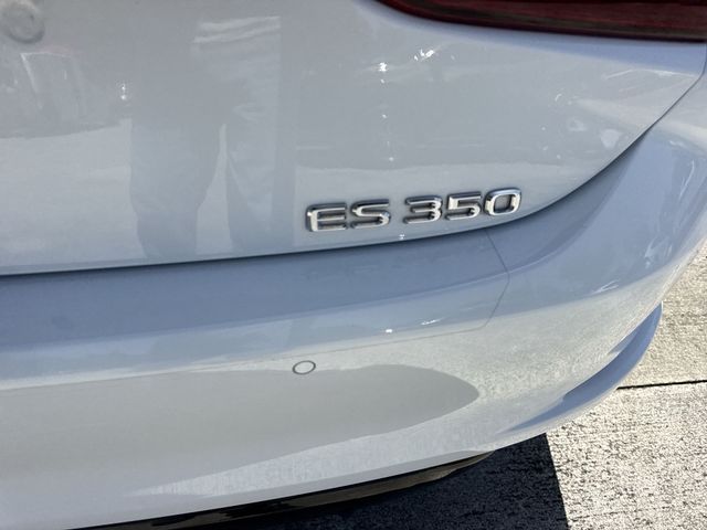 2023 Lexus ES - $40,998