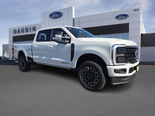 New 2025 Ford Super Duty F-250 Crew Cab 6.75' Box Platinum