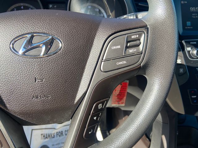 2017 Hyundai Santa Fe Sport 2.4 Base 19