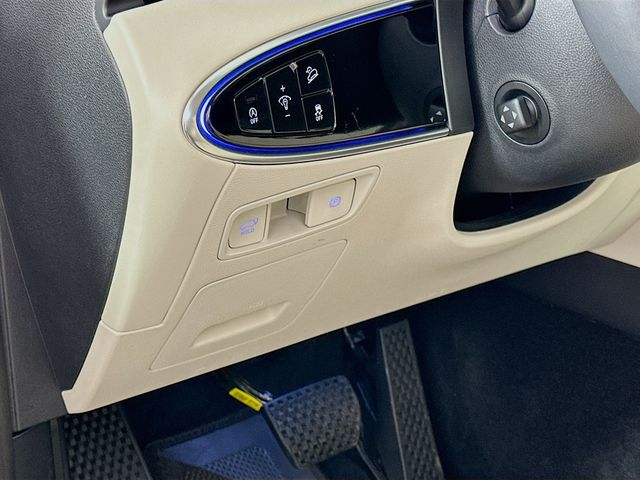 2025 Genesis GV70 Advanced 10