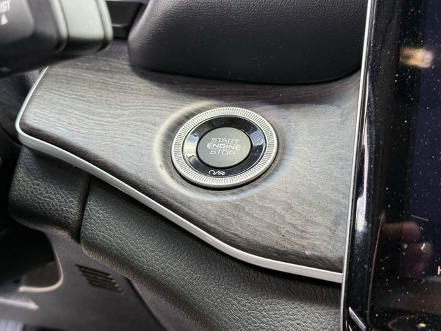 2021 Jeep Grand Cherokee L Limited White at Classic Elite Chevrolet Sugar Land