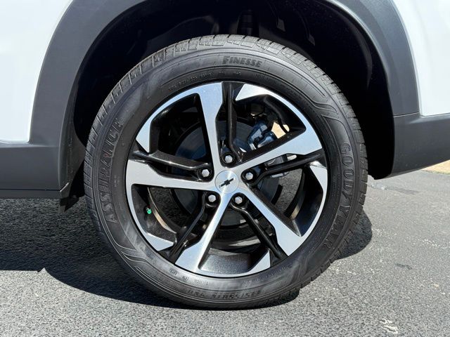 new 2026 Chevrolet Trax car, priced at $26,185